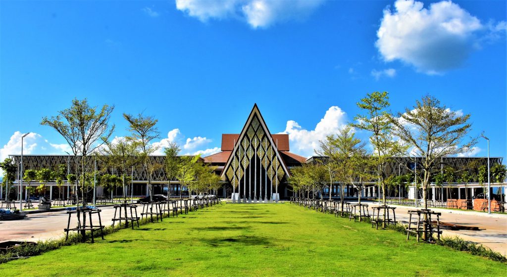 img administration-building-cmru